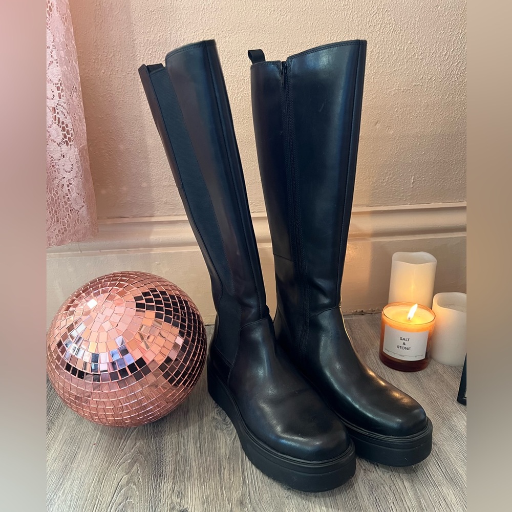 Vagabond Tara Tall Chelsea Boots Size 10